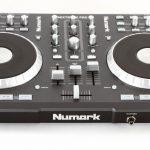 Mixtrack Pro DJ Controller platters